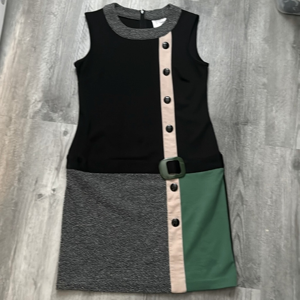 J Taylor - ADORABLE 🥰 Mixed Media Dress w/Faux Belt Buckle /Buttons- Size 4
